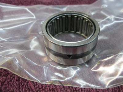1976-1980 Husqvarna 360 390 Clutch Cover NEEDLE BEARING NOS 16-12-517-01