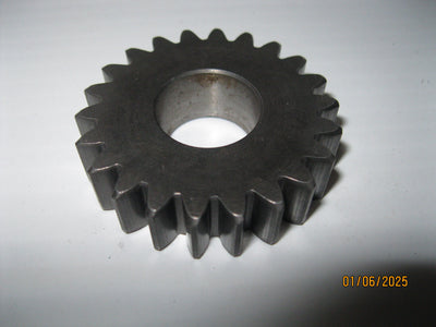 DRIVE GEAR at Crankshaft 1972-1974 125 175 16-11-120-01 EXCL USED