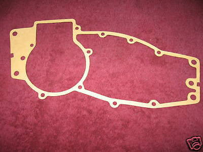 1966 1967 HUSQVARNA 250 GASKET, CENTER CASE OEM NOS 12-25-370-01 OEM FIBER