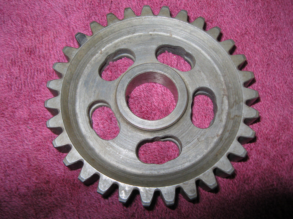 1972-1975 Husqvarna 125CR Gear 31 teeth 1st on L/S 13mm Thick Flat Back 16-12-406-01 NOS