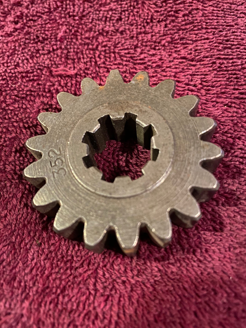 1980-1987 Husqvarna 2nd Gear on M/S 18 teeth 16-12-352-01 NOS