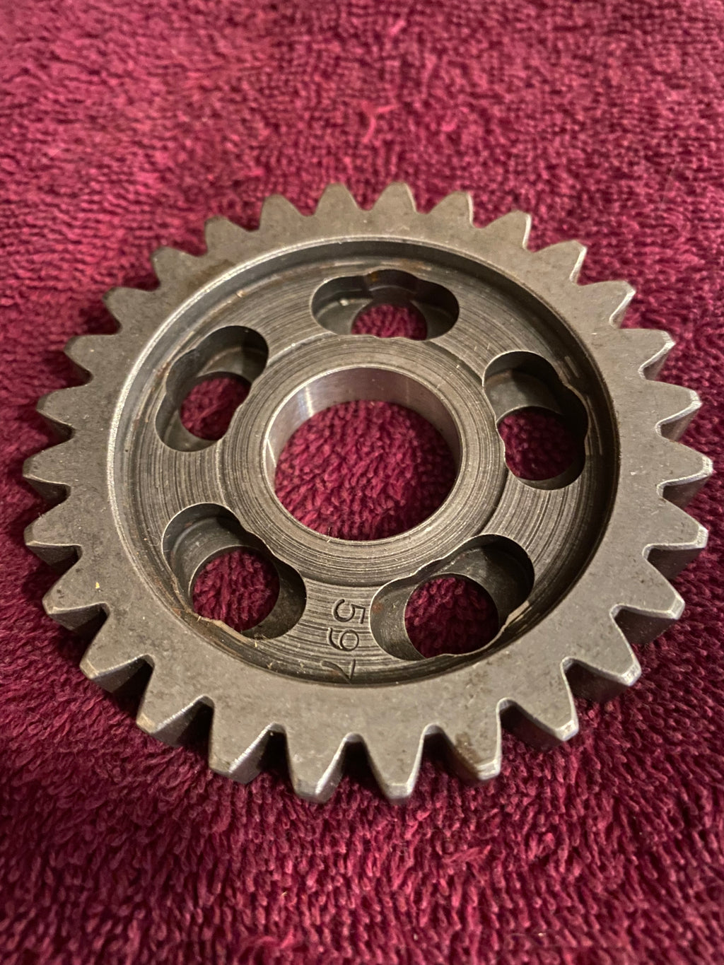 1975-1979 Husqvarna 2nd Gear on L/S 28 teeth Flat Back 16-12-597-01 NOS