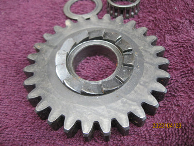 1979-1982 Husqvarna Auto 390 420 Kickstart Gear w/Bearing + Spacer USED VG 16-12-628-01
