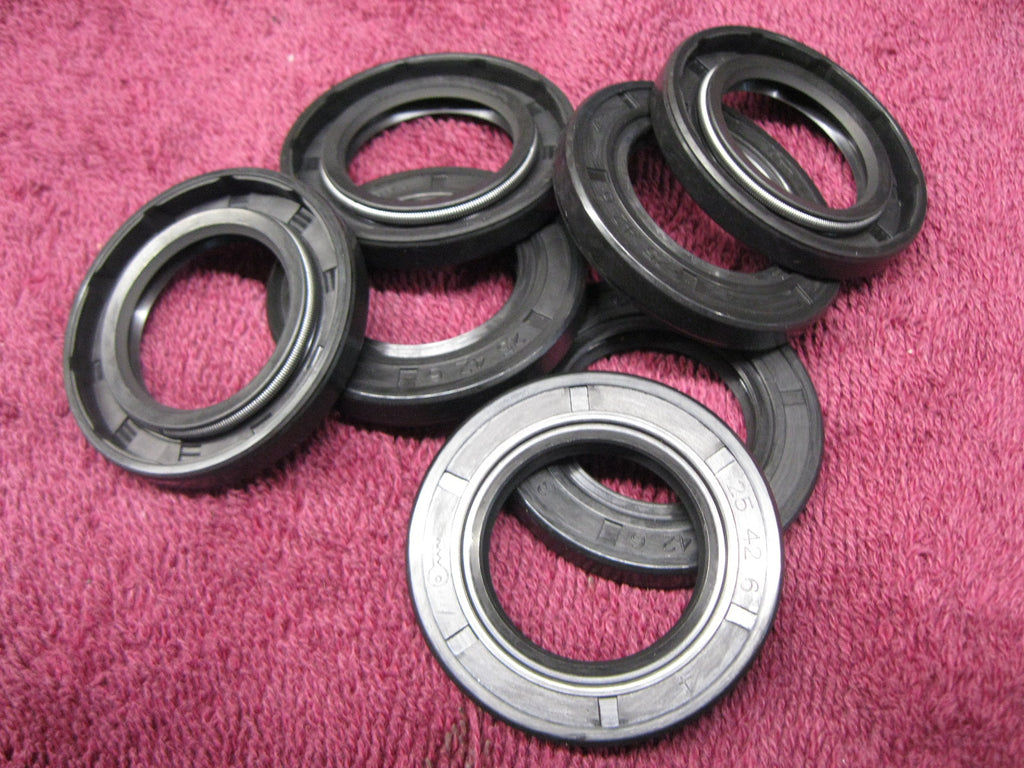 1982-1988 WHEEL SEAL, Rear Wheel 15-13-718-01