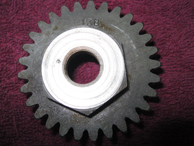 1975-1980 250 Husqvarna GEAR on Crankshaft w/NUT 16-10-138-01 VG USED