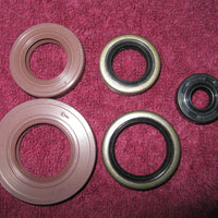 1977-1982 Husqvarna 125 Engine Seal Set has Viton Main Seals