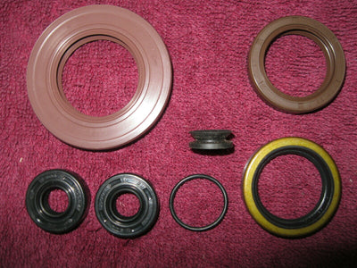 1979 390 Husky Automatic Engine Seal Set w/ Viton Main Seals 1979 Husqvarna Auto